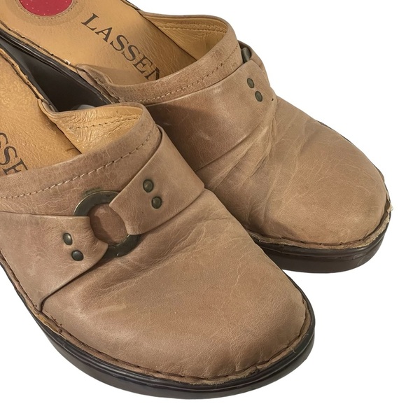 Lassen Tan Leather Slip On Wedge Platform Clog Mule Shoe Sz 11 M - Picture 4 of 12